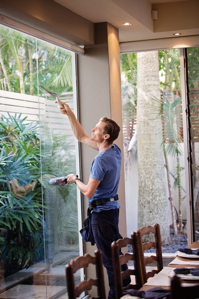 Best Residential and Commercial Window Cleaning Service Temecula CA